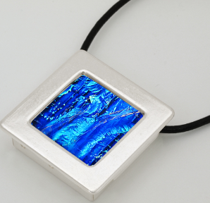 Gallery Pendant - Silver + Square