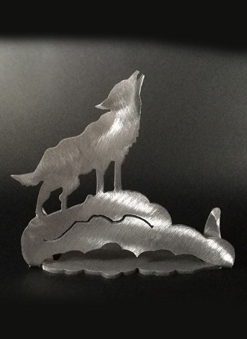 Wolf Stand